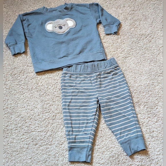 Carter's - 3 piece outfit- Size 6 months- baby boy - Picture 3 of 5